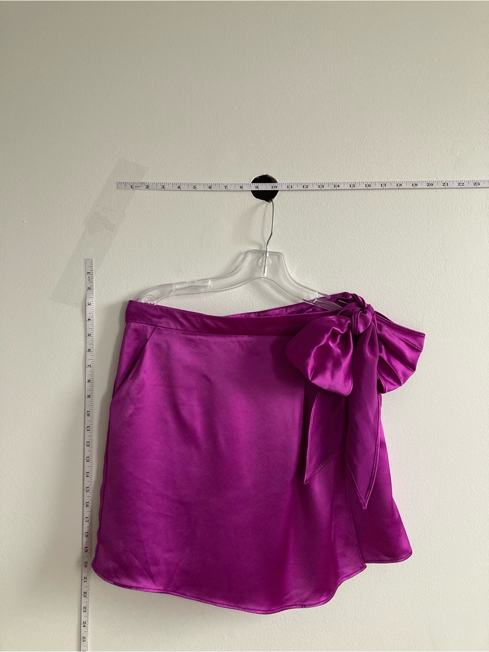 Nonchalant Large Carrie Bow Bratz Satin Gretchen Barbie Elle Blonde Wrap Skirt - Picture 4 of 9